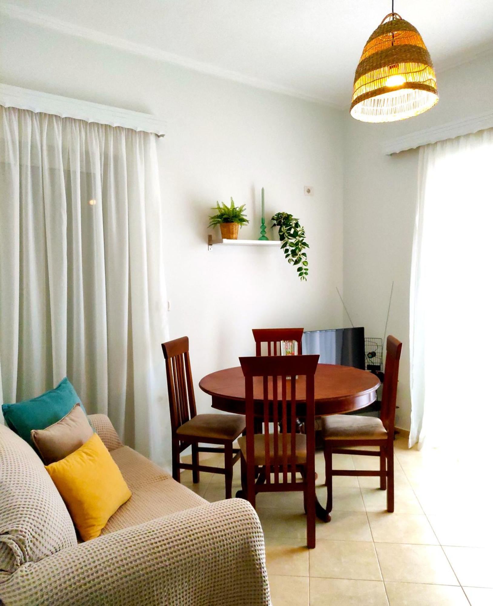 Comfy Hill Apartments Саранда Экстерьер фото